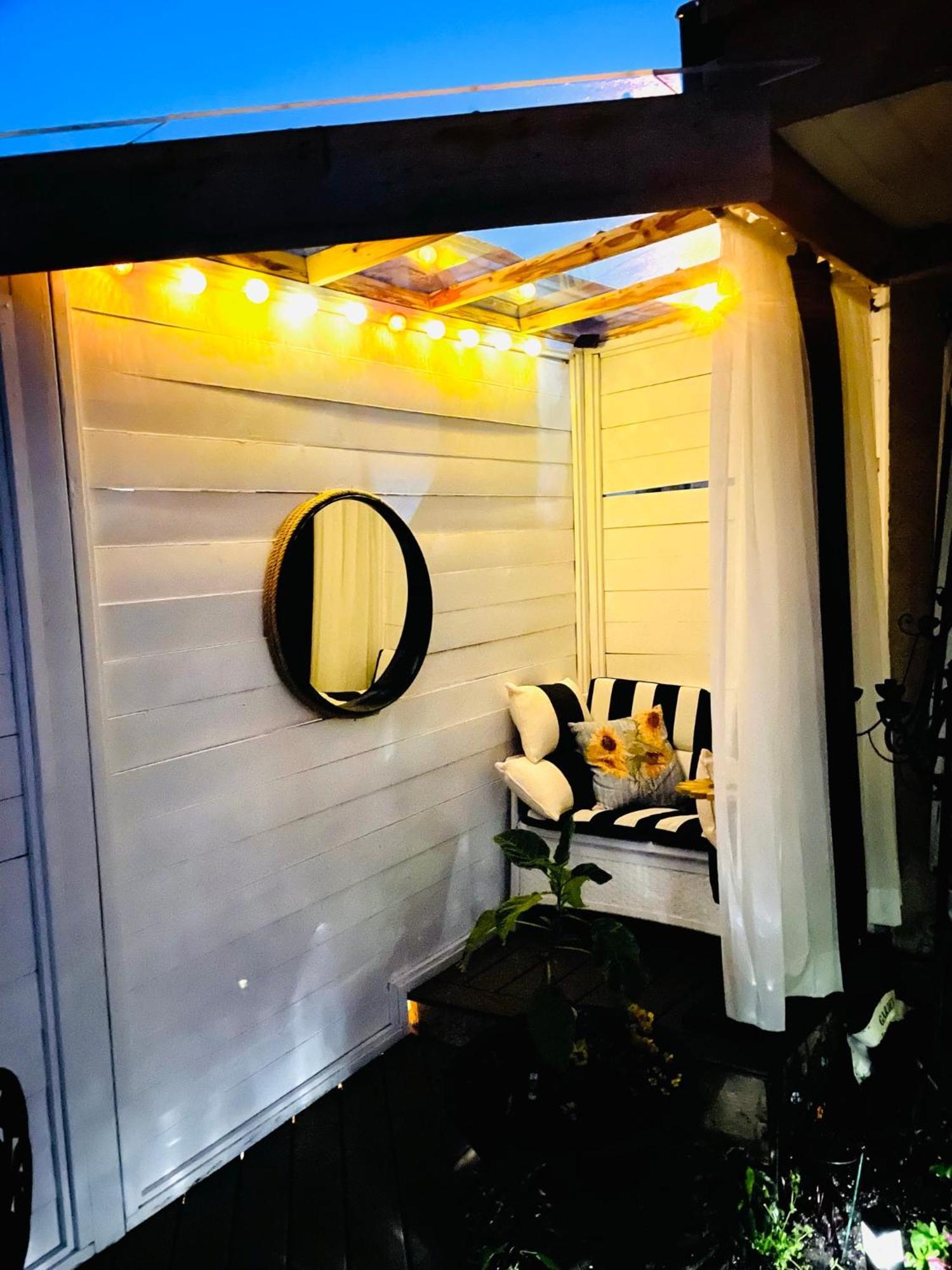 Donna'S Bed & Breakfast White Rock Bagian luar foto