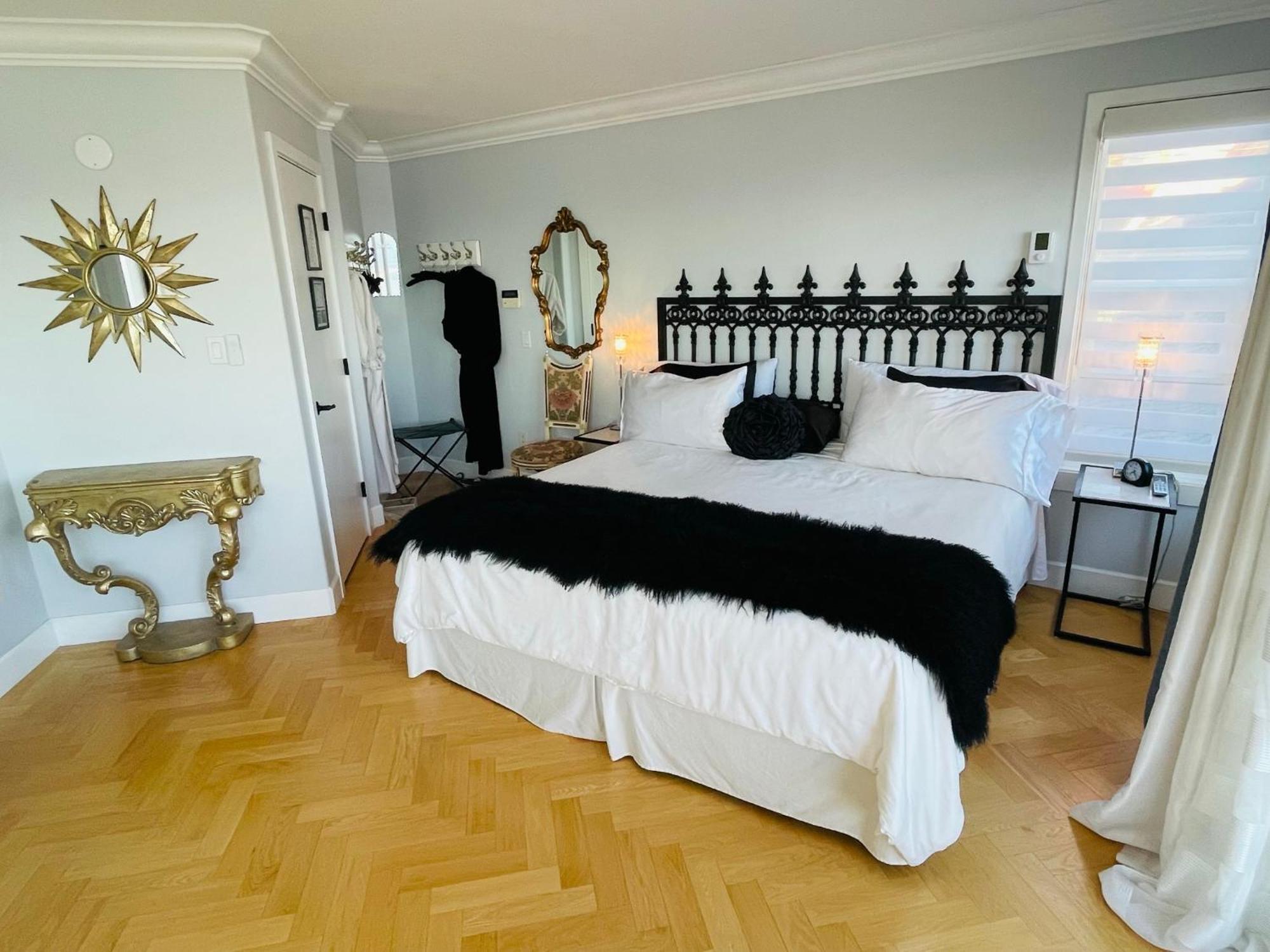 Donna'S Bed & Breakfast White Rock Bagian luar foto