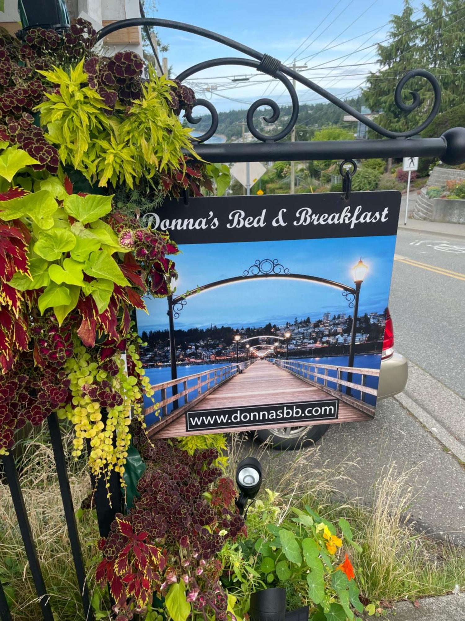 Donna'S Bed & Breakfast White Rock Bagian luar foto