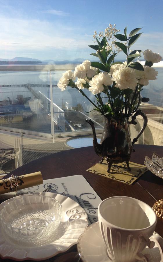 Donna'S Bed & Breakfast White Rock Bagian luar foto