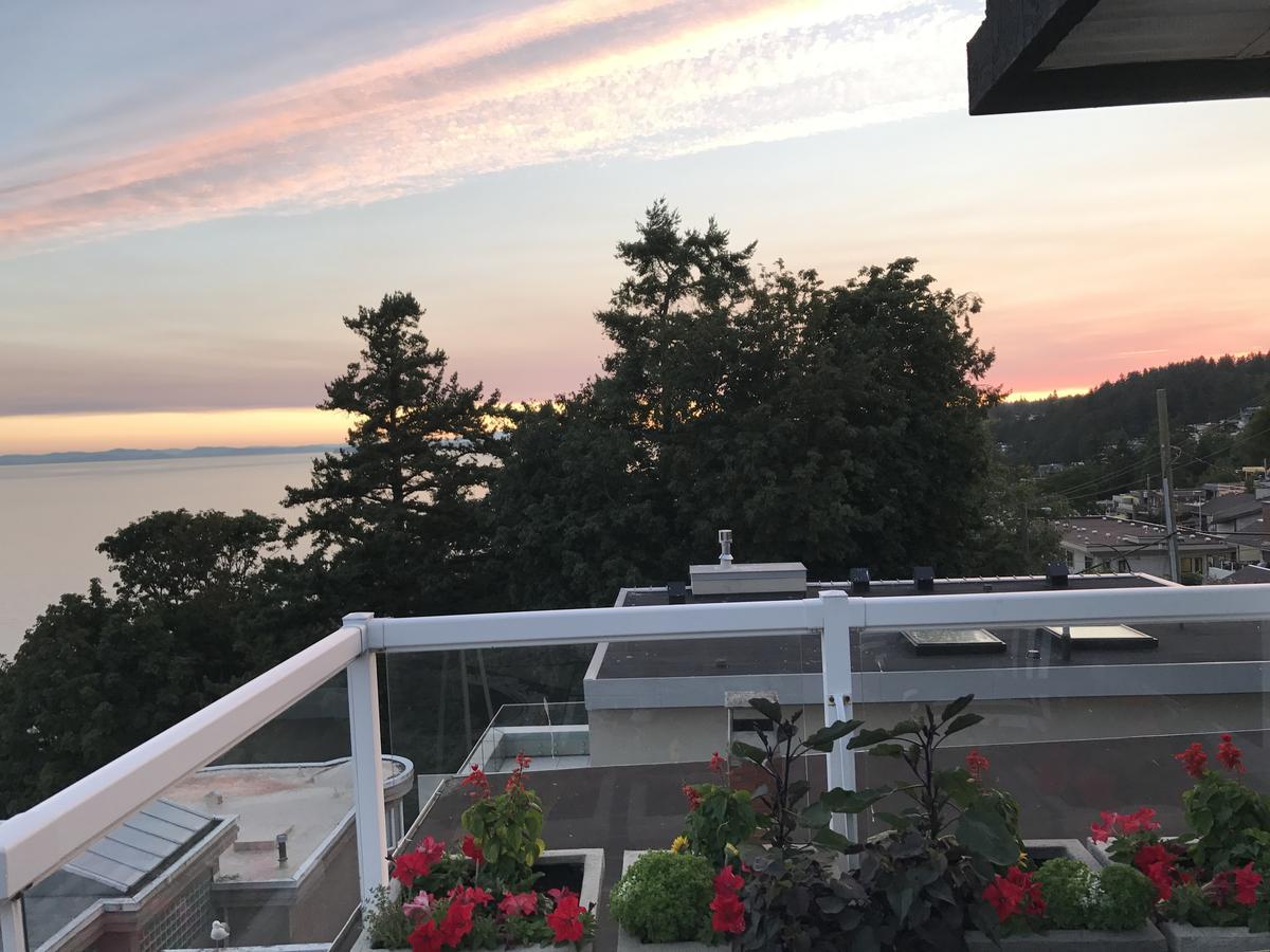Donna'S Bed & Breakfast White Rock Bagian luar foto